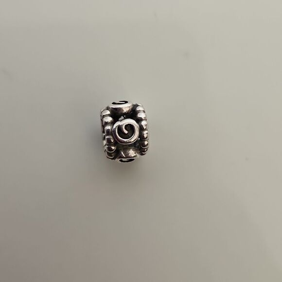 Chamilia Open Work Silver Charm - Picture 3 of 16